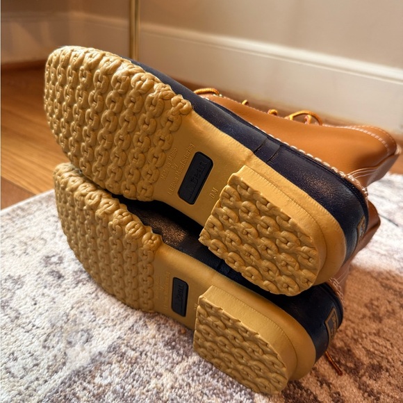 Brand new LLBean 8” Duck Boots - Picture 3 of 3